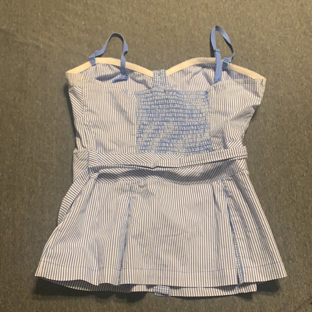 Summer top - Picture 2 of 2